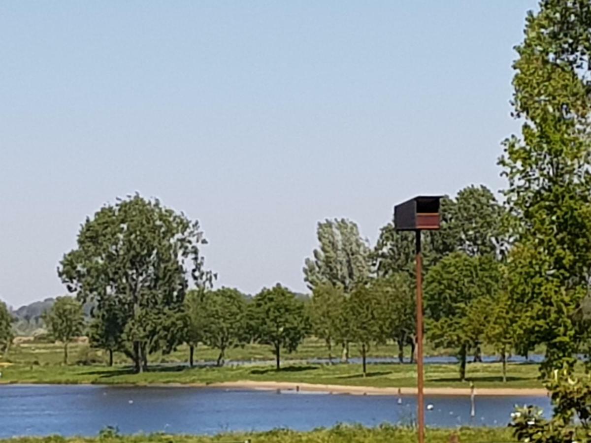 Stevensweert Het Gildehuis Met Sauna En Jacuzzi מראה חיצוני תמונה